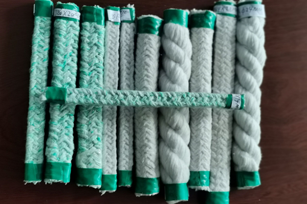 Bio-soluble ceramic fiber rope